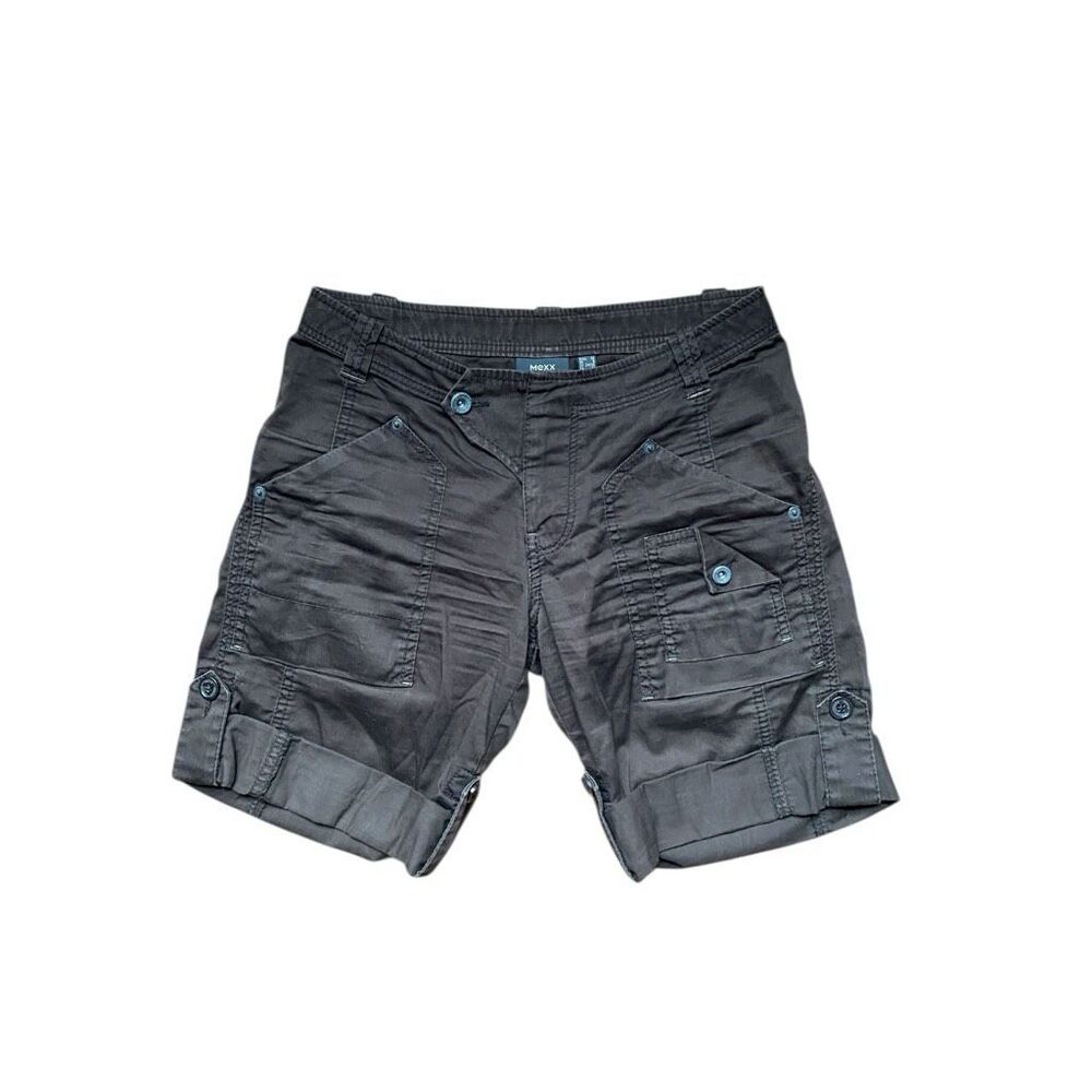 vintage low-rise techwear cargo shorts